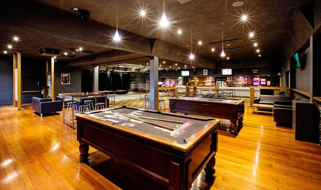 Nightcap At Sandbelt Hotel Moorabbin Restoran gambar